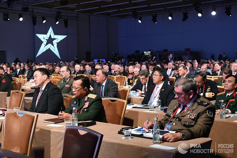 "Правда глаза колет". Военный эксперт об отношении НАТО к диалогу с РФ