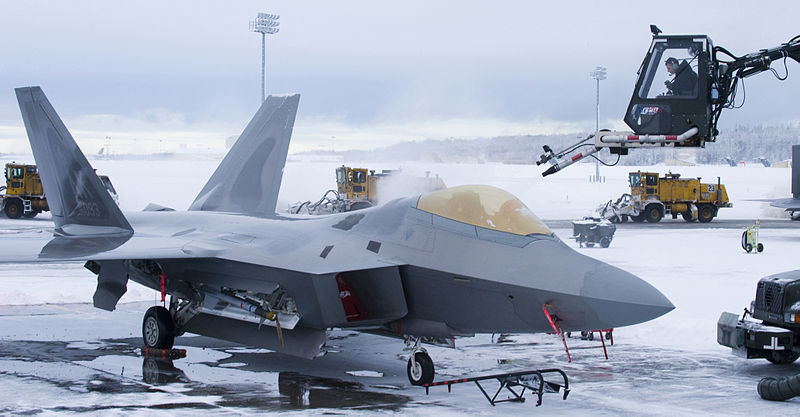 Истребитель F-22 Raptor
