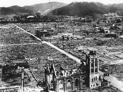 www.globalresearch.ca/wp-content/uploads/2014/08/hiroshima_afterbomb.jpg