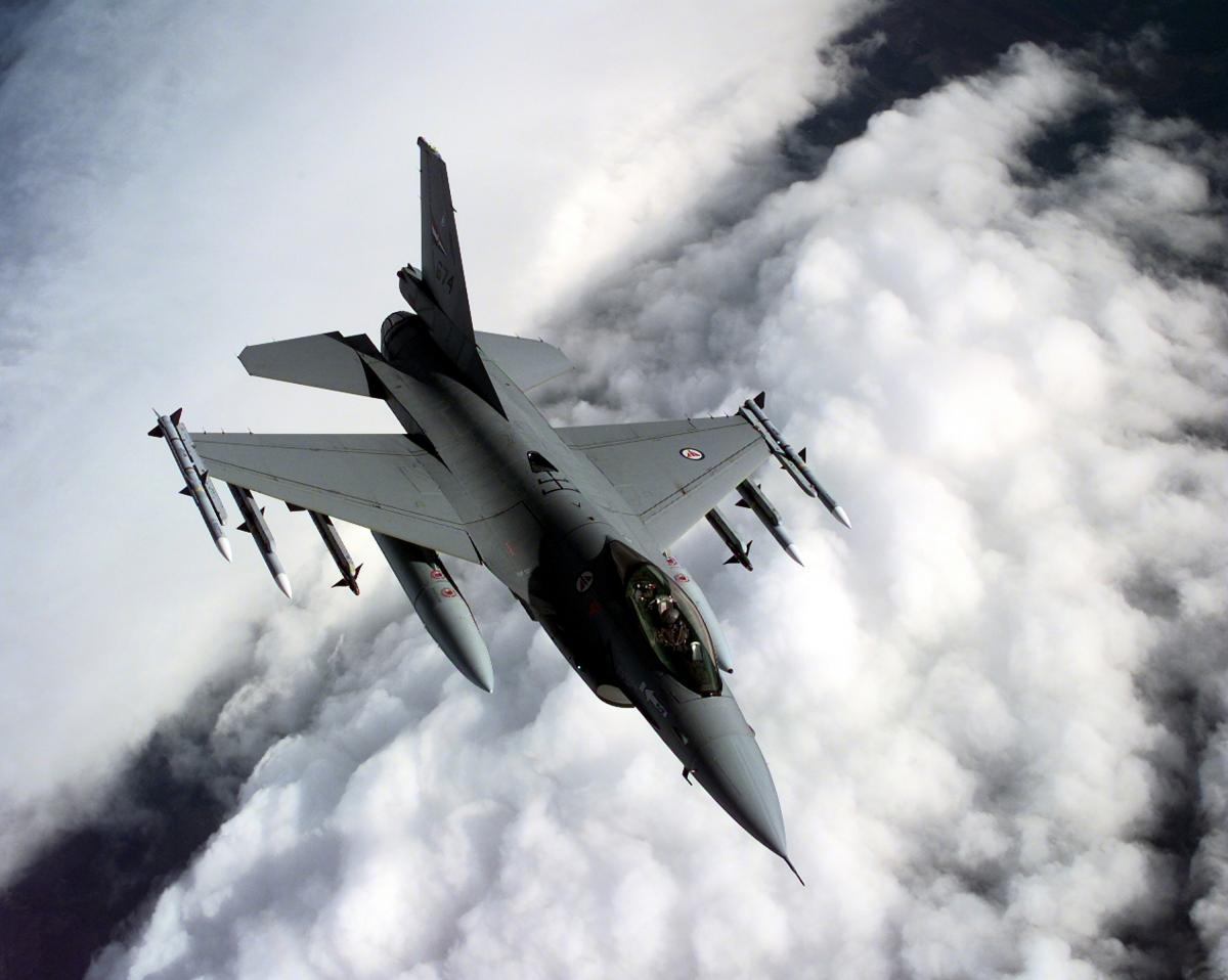F-16