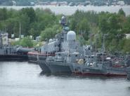 Корабли охраны водного района в бухте Золотой Затон.