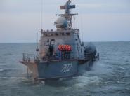 Ракетный катер на подводных крыльях ”Буденновск” в море.