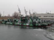 Гвардейские артиллерийские катера в пункте постоянно базирования.