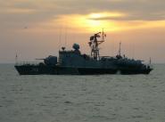 Ракетный катер на подводных крыльях ”Боровск” в точке якорной стоянки.